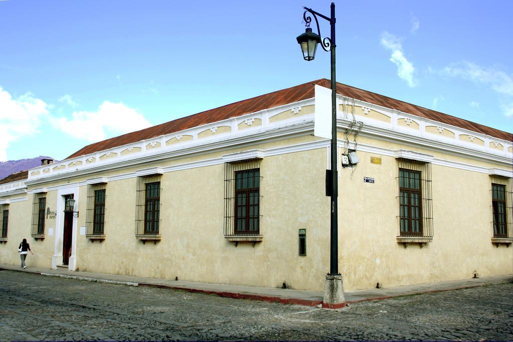 Hotel Aurora Antigua Exterior foto